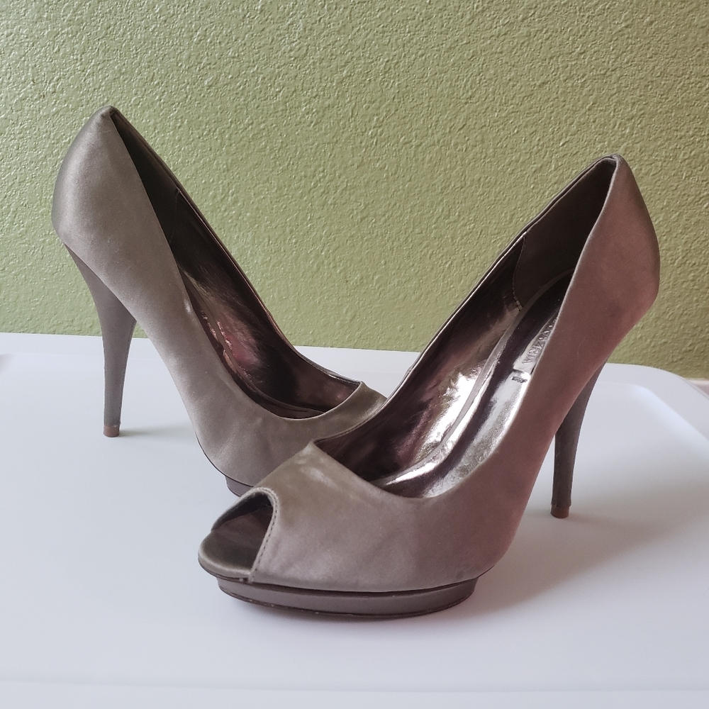 BCBG Max Azria Peep toe heels